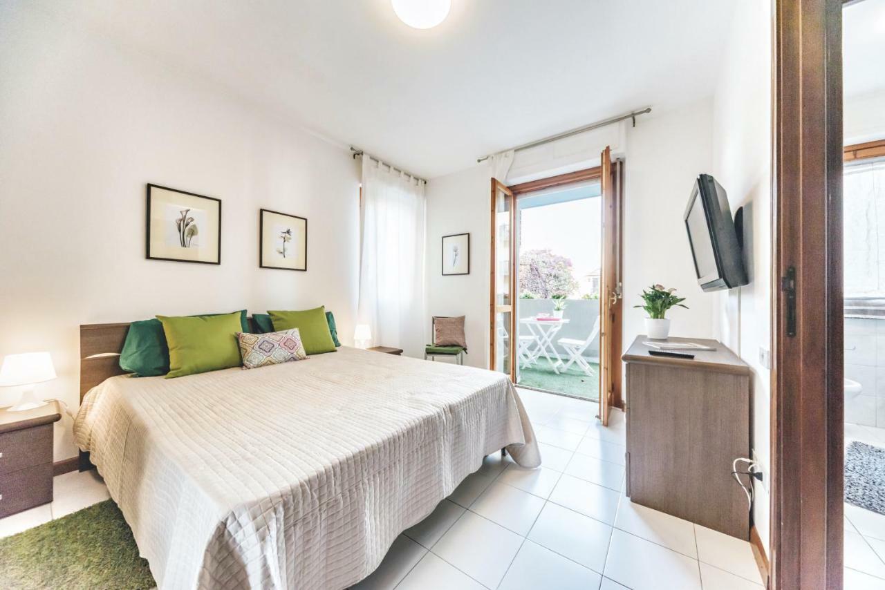 Green Apartment-City Centre Cagliari Esterno foto
